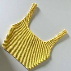 SOLD// Aritzia Sculpt Knit Squareneck Cropped Tank